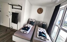 Modernes Apartment Mit Wifi, Aufzug & Kostenlos Parken El-Living